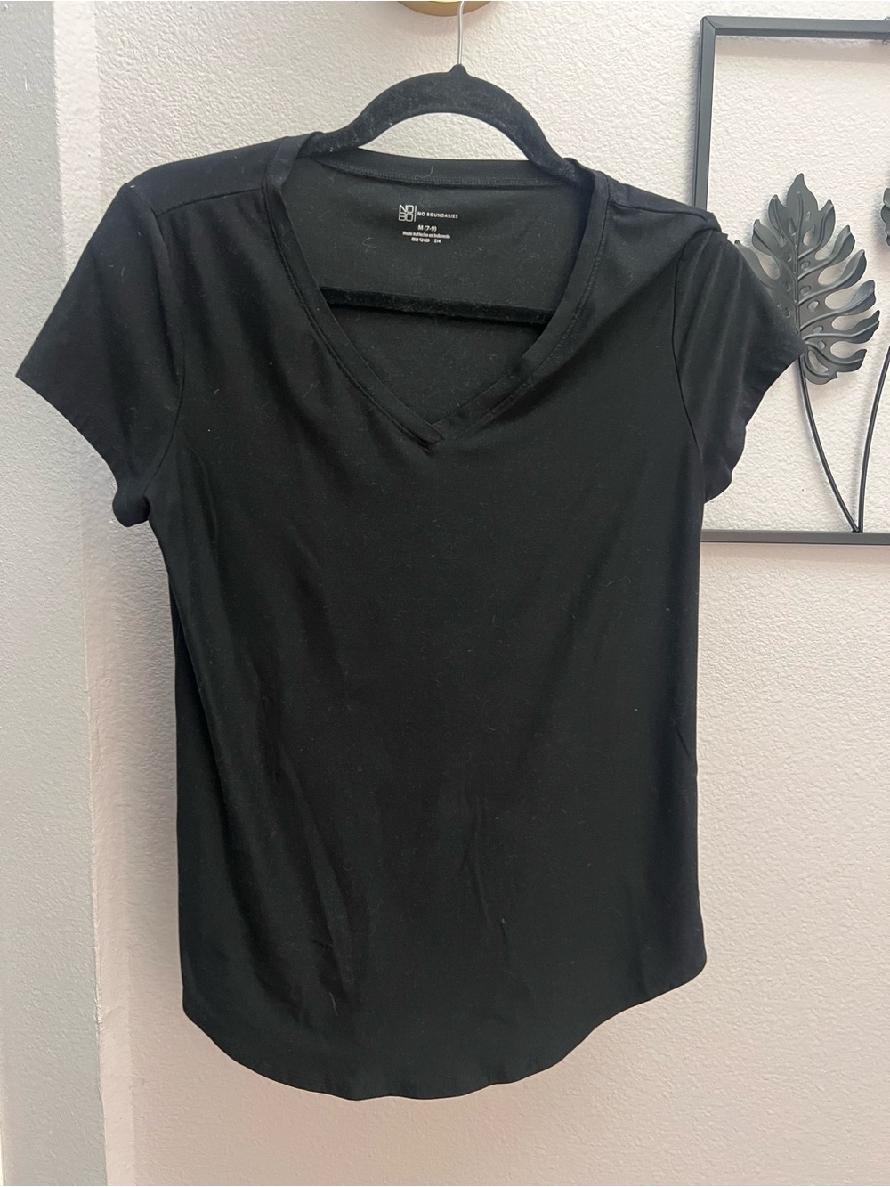 || BASIC V-neck black top ||